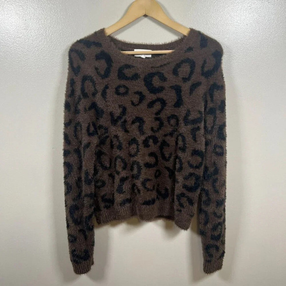 Bella Dahl Leopard Print Sweater Size Small Fuzzy Animal Print Round Neck Comfy - Picture 1 of 9
